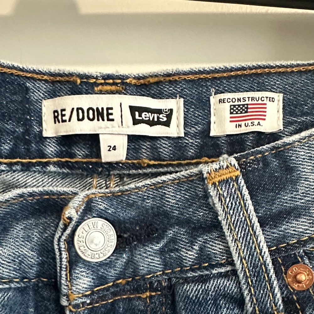 NWT - Levi's Re/Done RARE AssRip Jeans